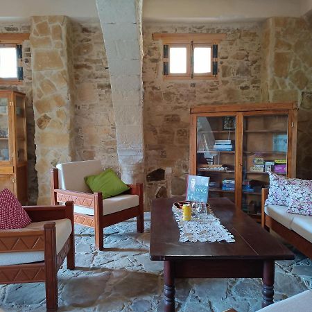 The House Of Pericles Villa Silikou Exterior photo